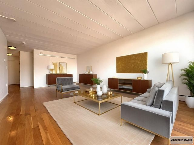 345 Harvard St 4E, Cambridge, MA 02138