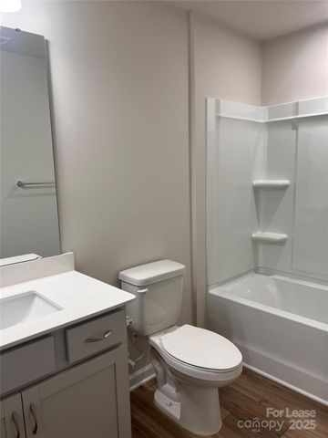 5108 Carrick Street, Charlotte, NC 28213