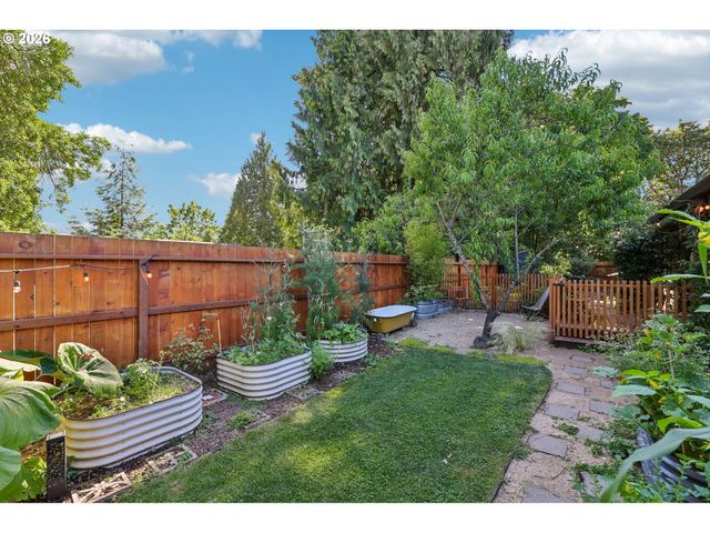 910 Se STOREY St, Mc Minnville, OR 97128