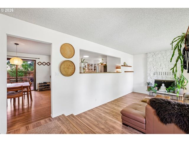 910 Se STOREY St, Mc Minnville, OR 97128
