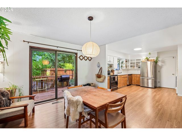 910 Se STOREY St, Mc Minnville, OR 97128
