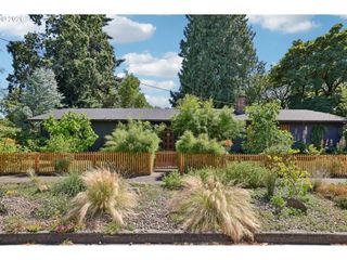 910 Se STOREY St, Mc Minnville, OR 97128