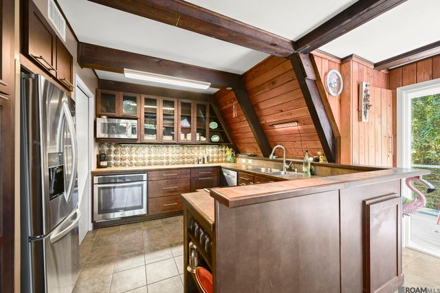 12485 Dogwood Rd, St Francisville, LA 70775