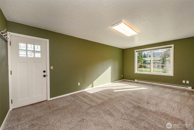 1225 W 17th St, Port Angeles, WA 98363