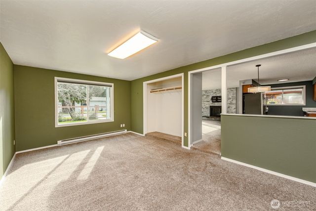 1225 W 17th St, Port Angeles, WA 98363