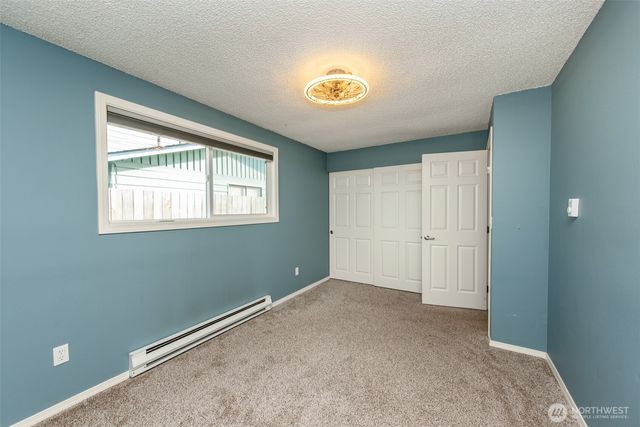 1225 W 17th St, Port Angeles, WA 98363