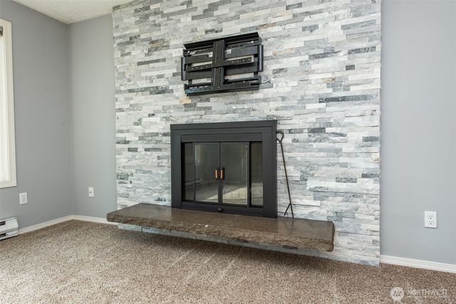 1225 W 17th St, Port Angeles, WA 98363