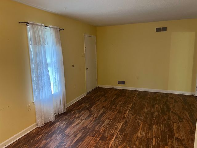 3956 LAURELHILL LN, Bartlett, TN 38135