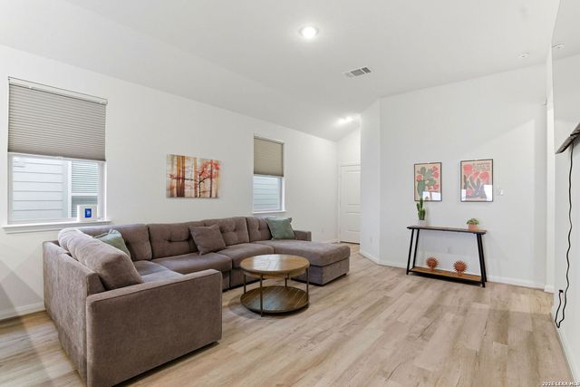 9532 Griffith Run, Converse, TX 78109