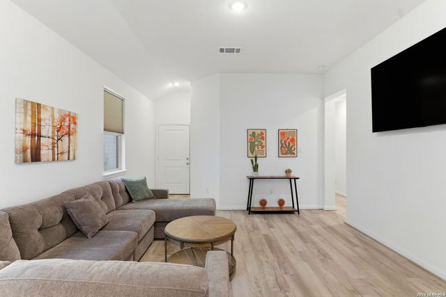 9532 Griffith Run, Converse, TX 78109