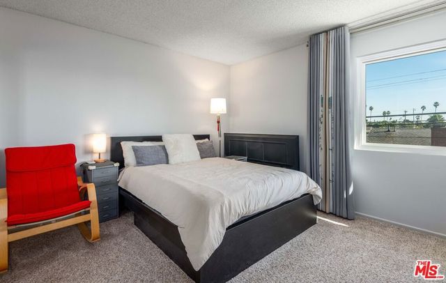 5848 Canterbury Drive, Culver City, CA 90230