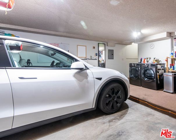 5848 Canterbury Drive, Culver City, CA 90230