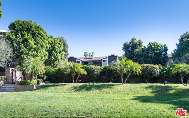 5848 Canterbury Drive, Culver City, CA 90230