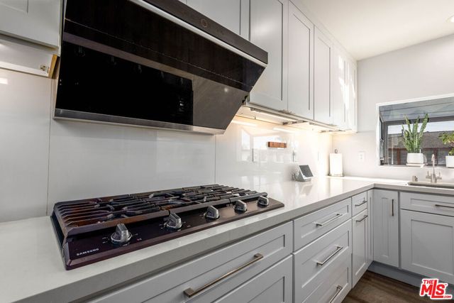 5848 Canterbury Drive, Culver City, CA 90230