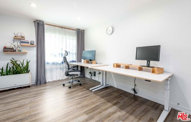 5848 Canterbury Drive, Culver City, CA 90230