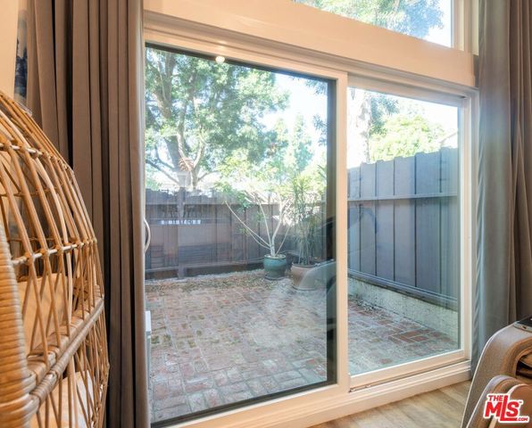 5848 Canterbury Drive, Culver City, CA 90230