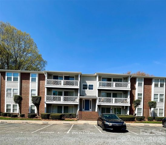 9521 Shannon Green Drive C, Charlotte, NC 28213