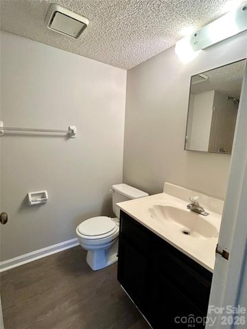 9521 Shannon Green Drive C, Charlotte, NC 28213