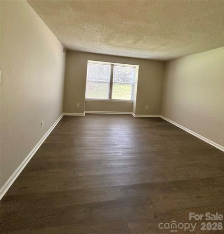 9521 Shannon Green Drive C, Charlotte, NC 28213