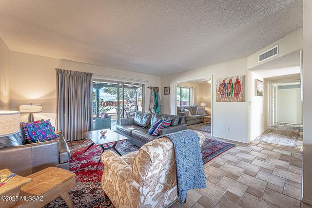 135 E Verde Vista, Green Valley, AZ 85614