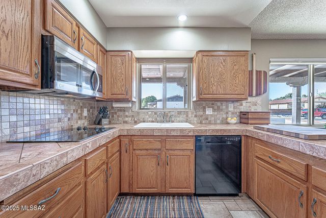 135 E Verde Vista, Green Valley, AZ 85614