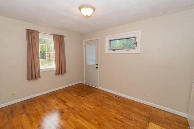 19711 Pasadena Avenue, South Bend, IN 46614