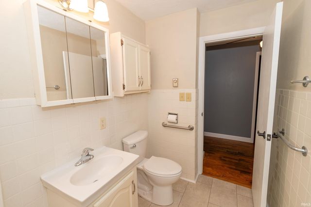 19711 Pasadena Avenue, South Bend, IN 46614