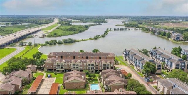 18800 Egret Bay Boulevard 501, Webster, TX 77058