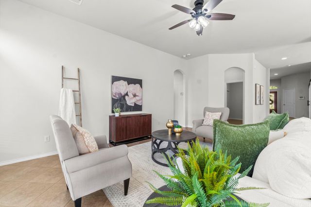 2707 Oak Pass Court, Conroe, TX 77385