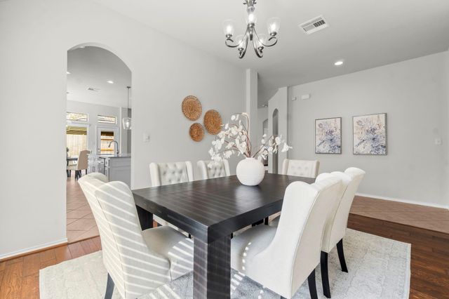 2707 Oak Pass Court, Conroe, TX 77385