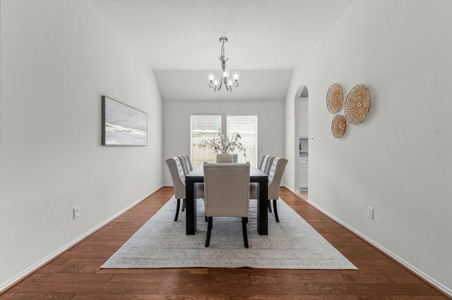 2707 Oak Pass Court, Conroe, TX 77385