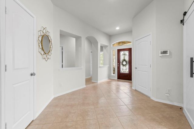 2707 Oak Pass Court, Conroe, TX 77385