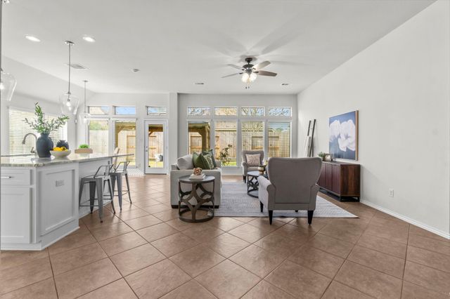 2707 Oak Pass Court, Conroe, TX 77385