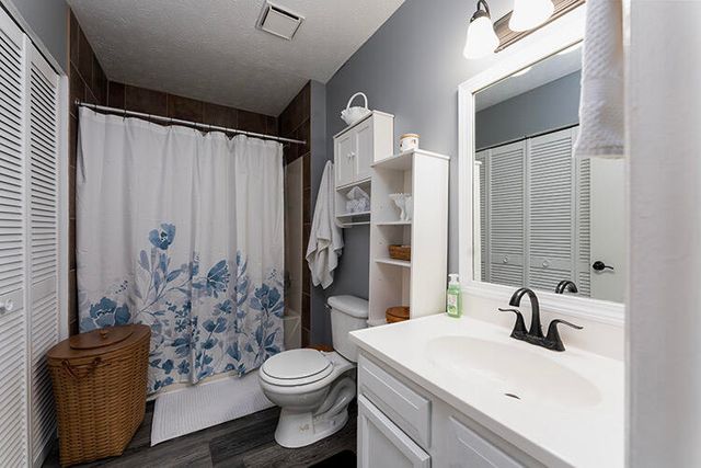 709 Hickory Hill Drive, Nicholasville, KY 40356