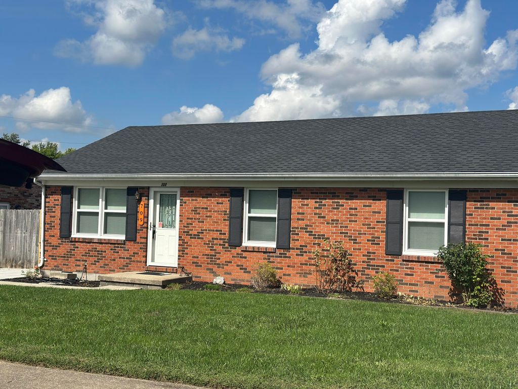 709 Hickory Hill Drive, Nicholasville, KY 40356