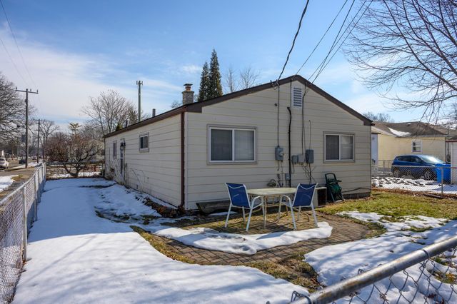 27463 Delton Street, Madison Heights, MI 48071