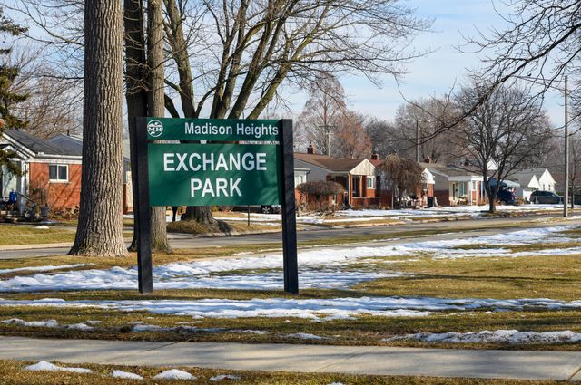 27463 Delton Street, Madison Heights, MI 48071