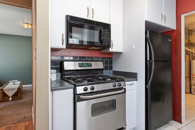 27463 Delton Street, Madison Heights, MI 48071