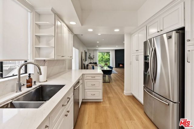 10620 Eastborne Avenue 102, Los Angeles, CA 90024