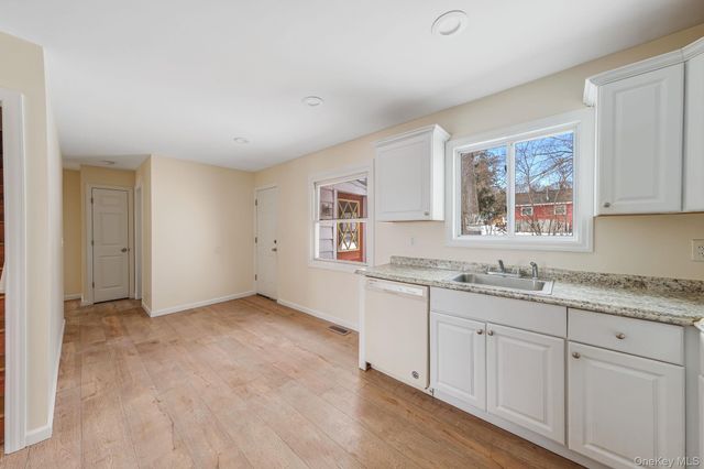 22 Overbrook Street, Riverhead, NY 11901