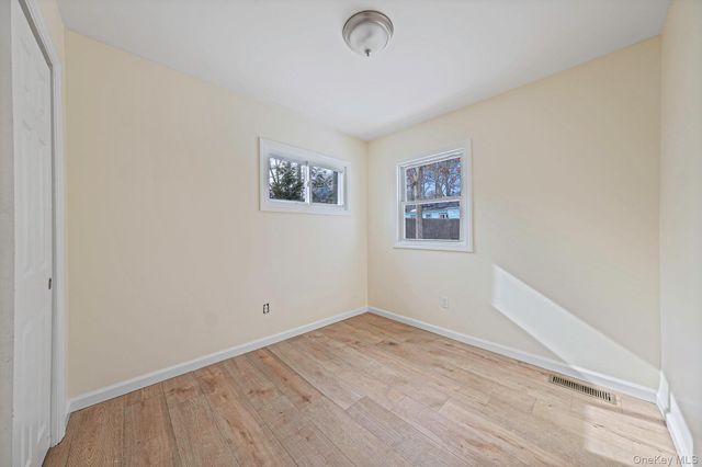 22 Overbrook Street, Riverhead, NY 11901