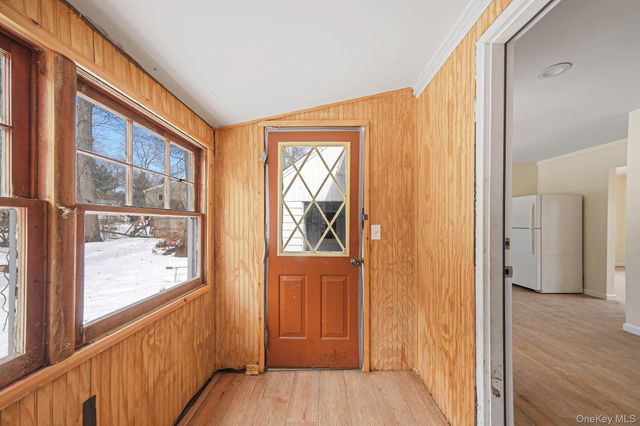 22 Overbrook Street, Riverhead, NY 11901