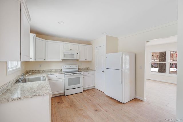 22 Overbrook Street, Riverhead, NY 11901