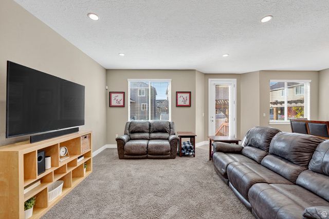 2304 S 2060 W, Woods Cross, UT 84087