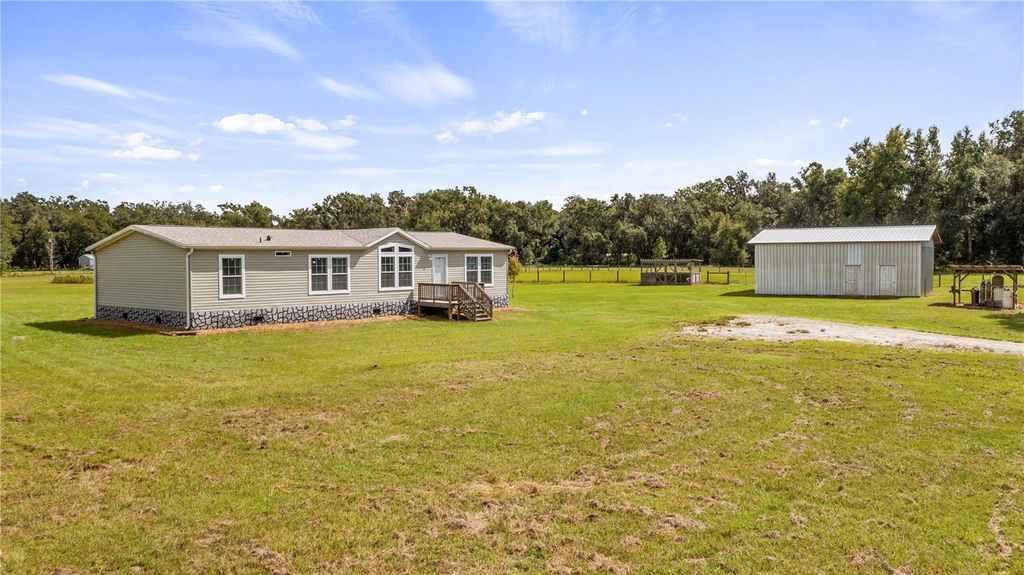 13343 CR 727, Webster, FL 33597