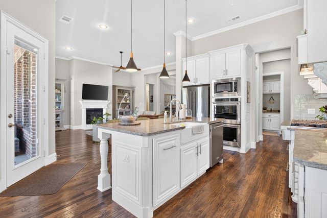2595 Hendrix Avenue W, Lucas, TX 75002