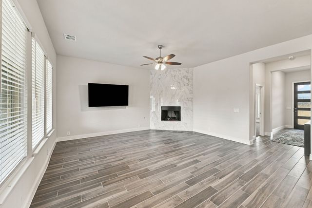3010 Holland Lane, Midlothian, TX 76065