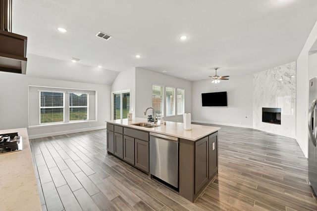3010 Holland Lane, Midlothian, TX 76065