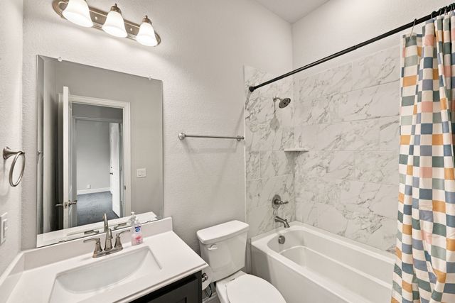 3010 Holland Lane, Midlothian, TX 76065
