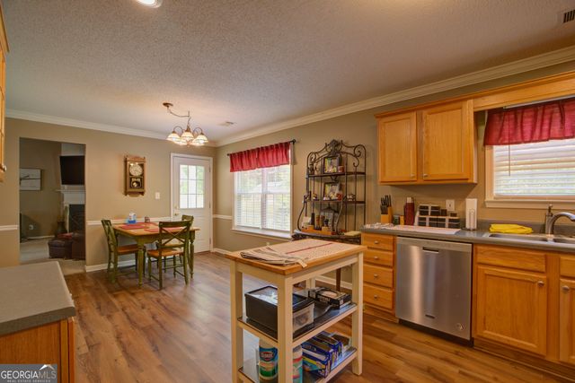 7 Foliage Way NE, Rome, GA 30165